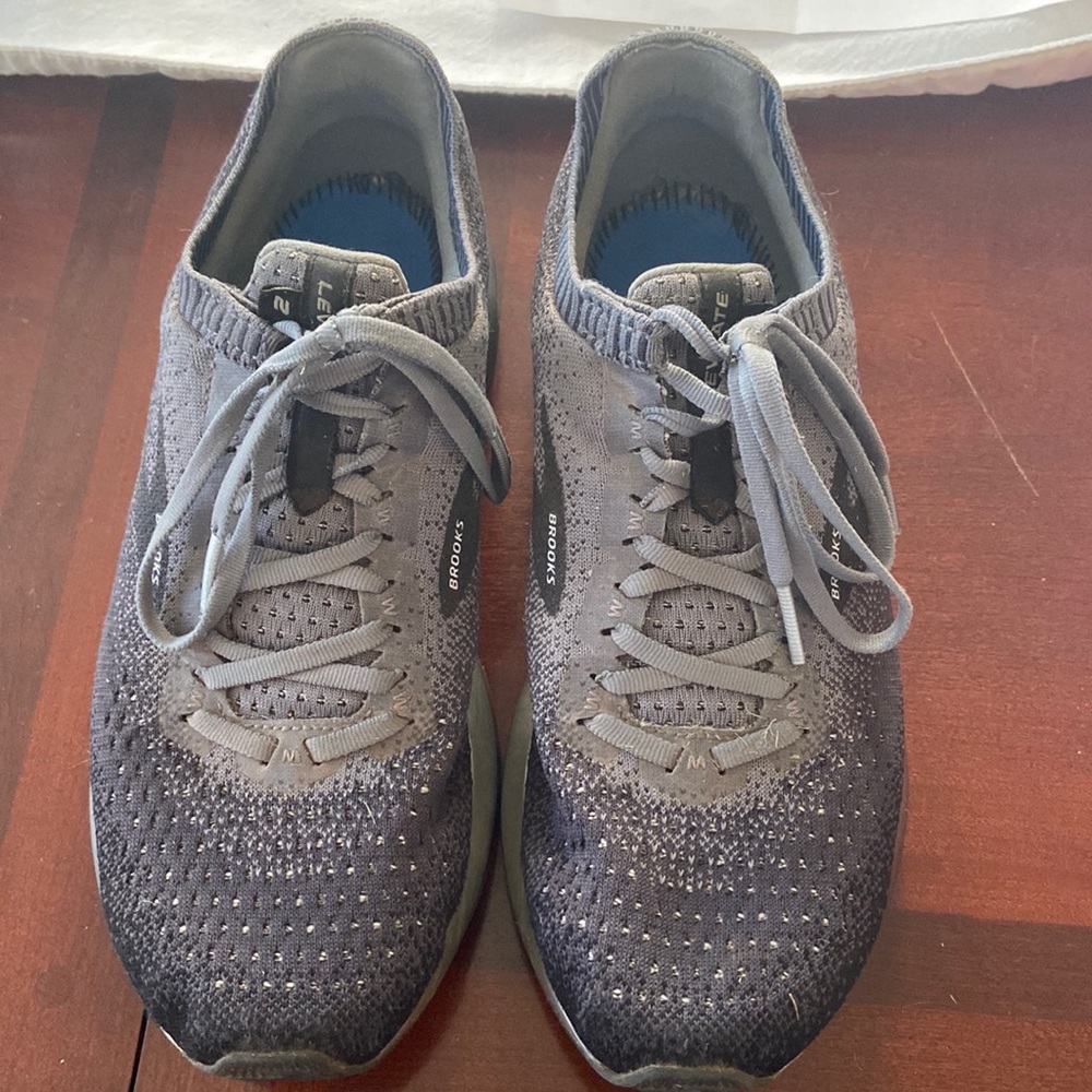 Brooks Levitate 2 black-grey running shoes - mens 8.5
